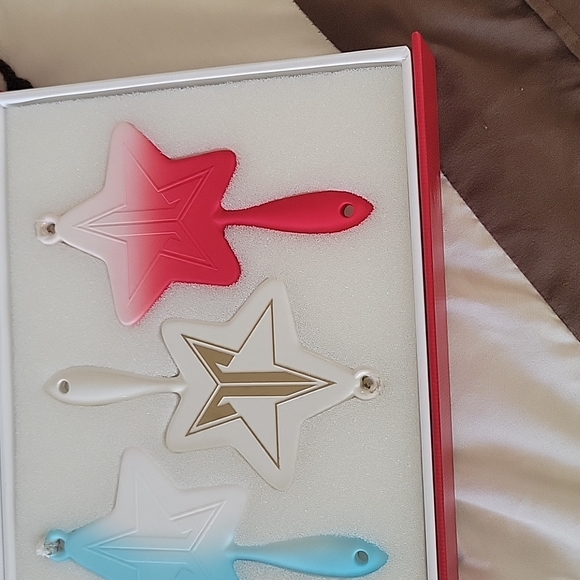 Jeffree Star Ornaments - Picture 4 of 4